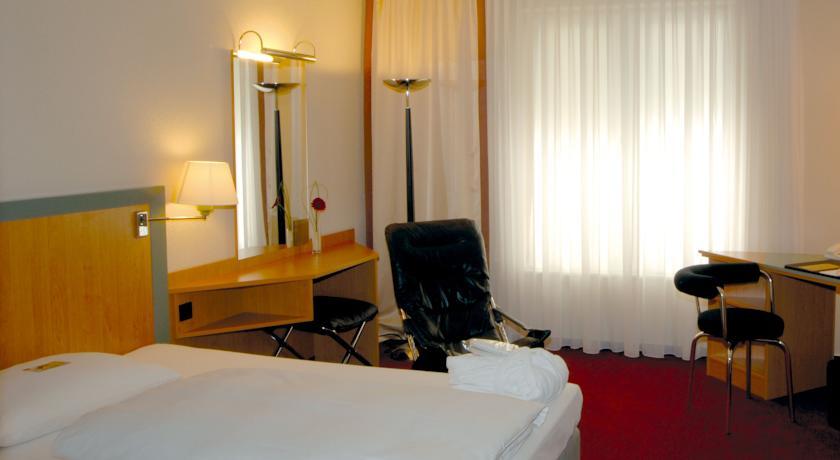 Nh Berlin Potsdam Conference Center 호텔 클래인마히노브 외부 사진