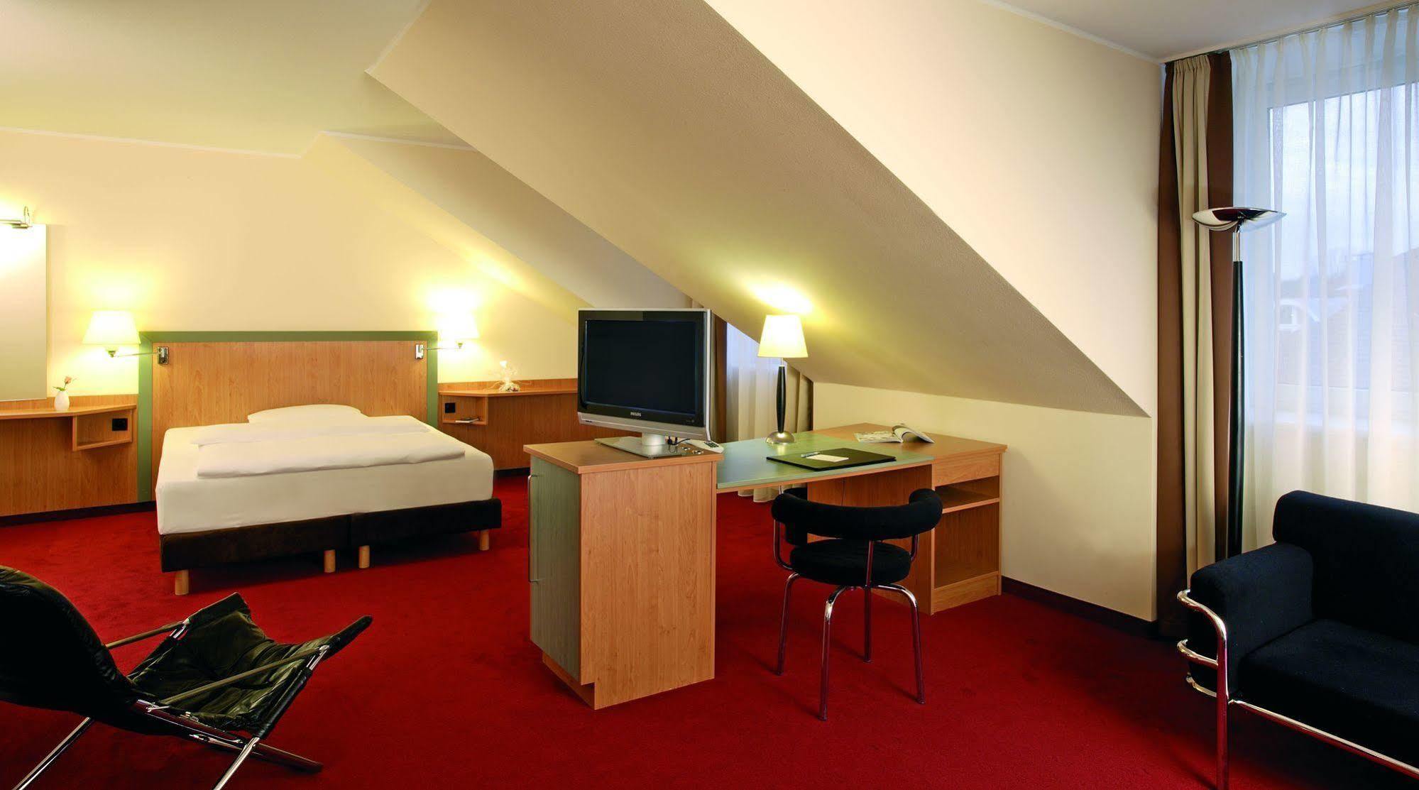 Nh Berlin Potsdam Conference Center 호텔 클래인마히노브 외부 사진